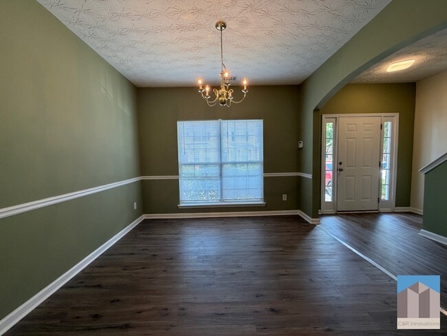 Building Photo - 644 Kenridge Dr