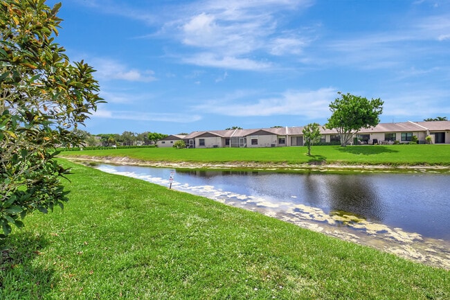Building Photo - 15792 Philodendron Cir