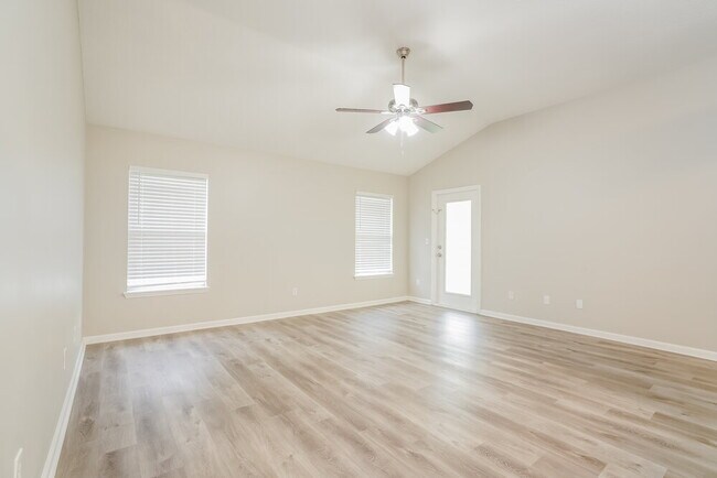 Foto del edificio - 195 Dover Bluff Dr