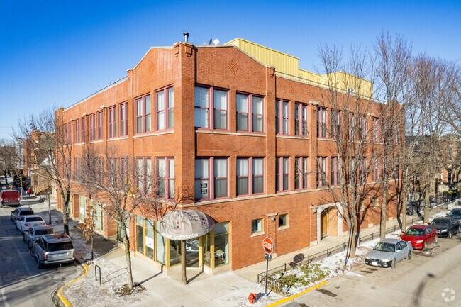 Building Photo - 2300 W Armitage Ave