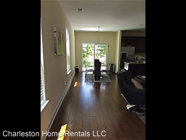 Foto del edificio - 3 br, 2.5 bath House - 235 Larissa Drive