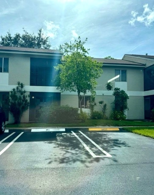 Building Photo - 104 Gardens Dr
