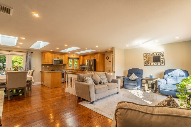 Foto del edificio - 272 Woodruff Rd