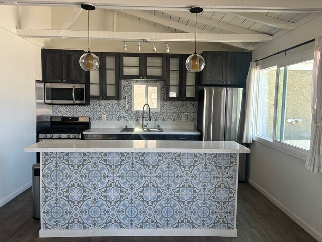 Kitchen - 116 2nd St