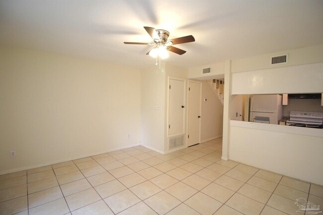 Building Photo - 316 Teakwood Cir