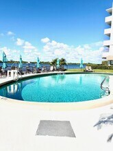 Building Photo - 2840 S Ocean Blvd