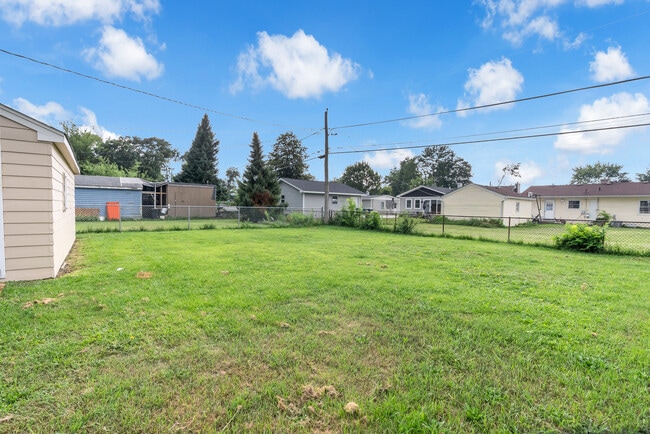Foto del edificio - 870 Taylor Ave
