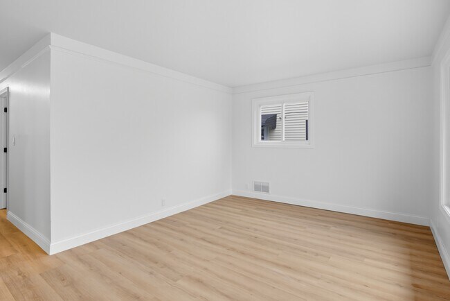Foto del edificio - 344 Chestnut Ave