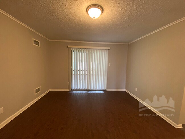 Building Photo - 4247 Arrowhead Rd