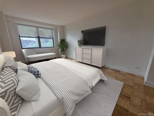 Foto del edificio - 61-20 Grand Central Pkwy