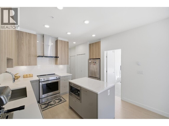 Building Photo - 7588 16th St