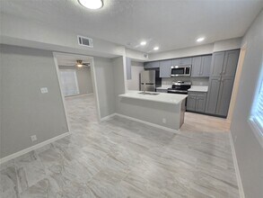 Building Photo - 8101 Amelia Rd