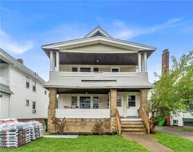 Building Photo - 10123 Greenview Ave