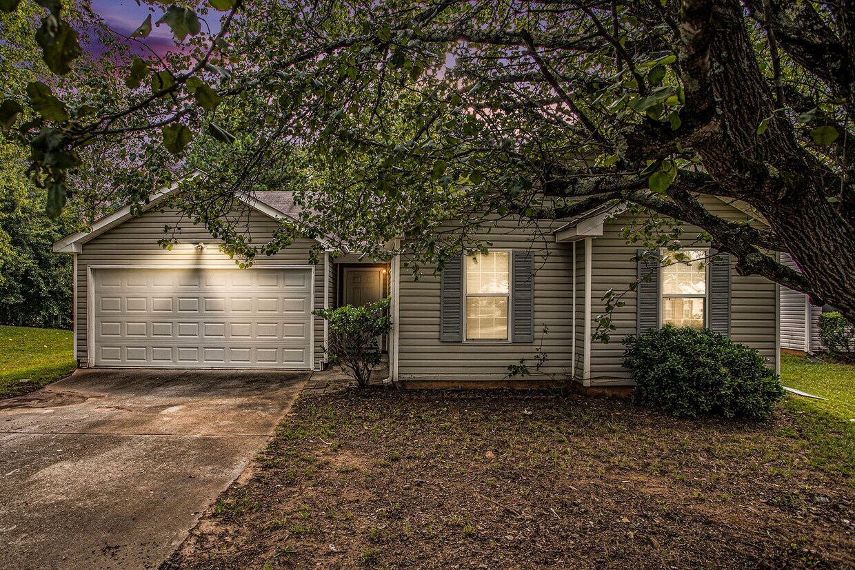 Primary Photo - 3 Bedroom 2 Bath House