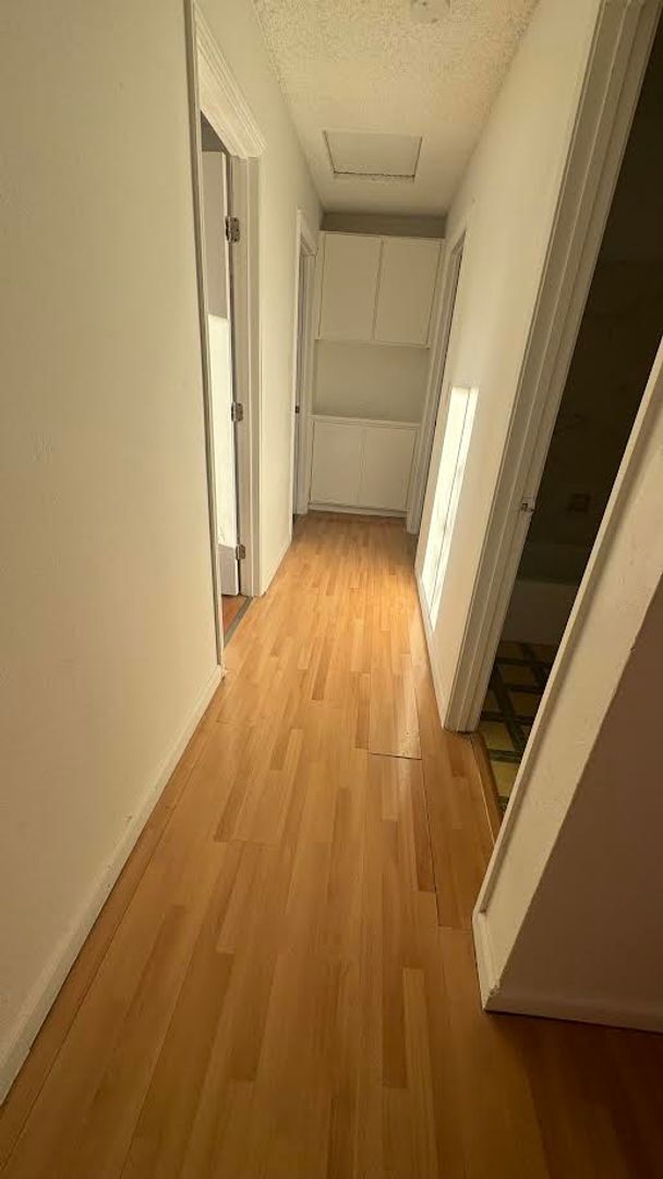 Foto del edificio - Available: Open House Saturday 3/30/24 at ...