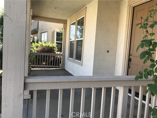 Foto del edificio - 12717 Burbank Rd