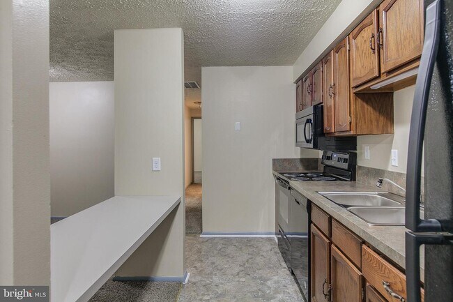 Foto del edificio - 800 Heather Ridge Dr