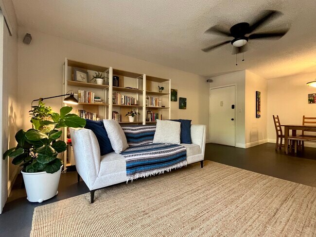 Foto del edificio - 13720 SW 90th Ave