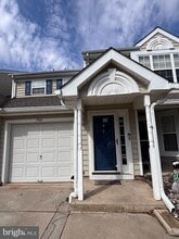 Building Photo - 7708B Normandy Dr