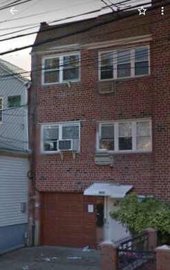 Prime location: Beautiful and Freshly Renovat - 84-52 127th St