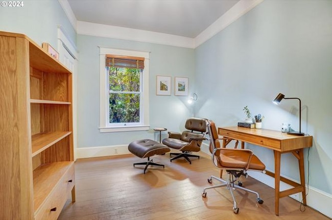 Building Photo - 4326 NE 16th Ave