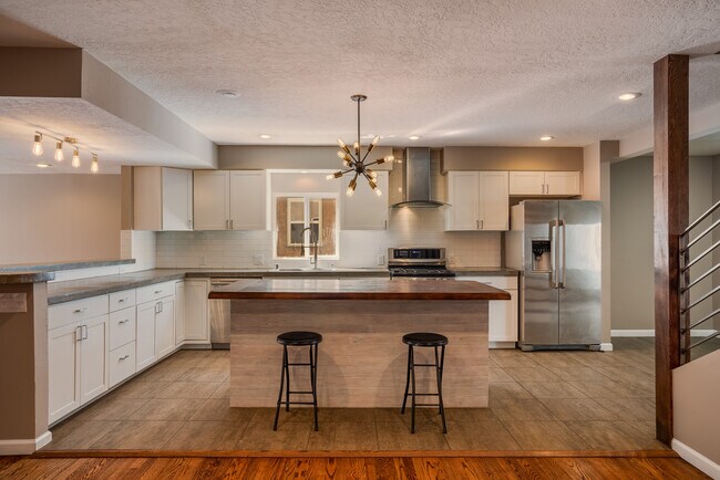 Foto del edificio - 505 Carlisle Blvd SE