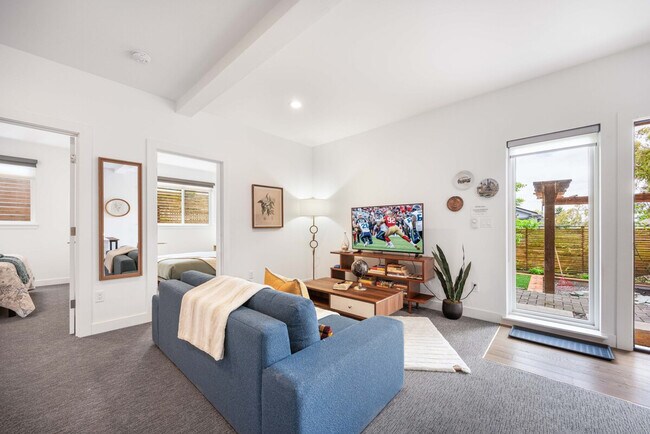 Foto del edificio - 3826 Meridian Ave N