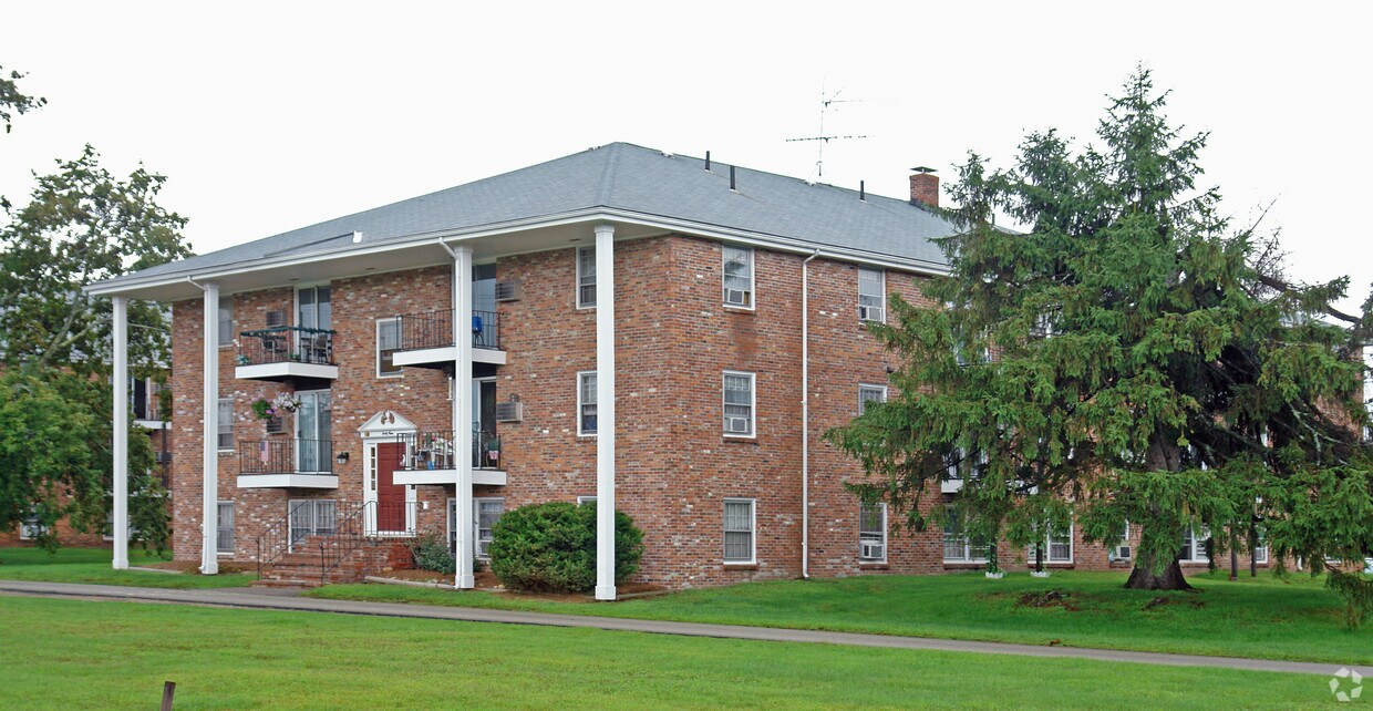 Winchester Arms Apartments Dover, NH