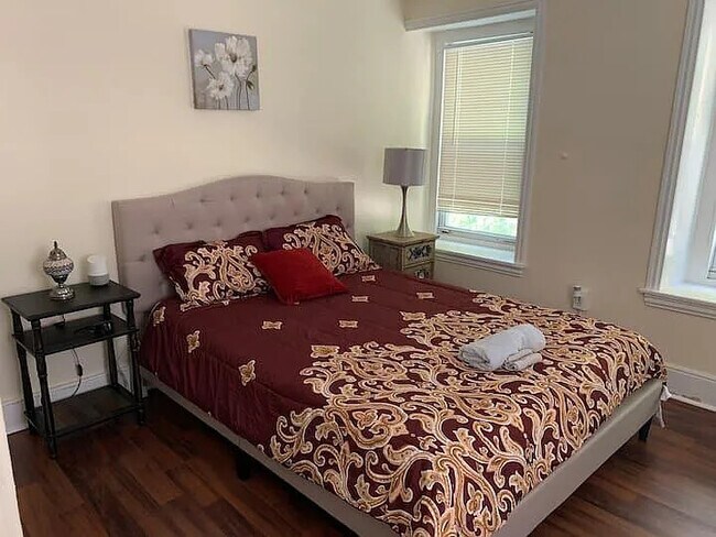 Foto del edificio - 4550 Silverwood St