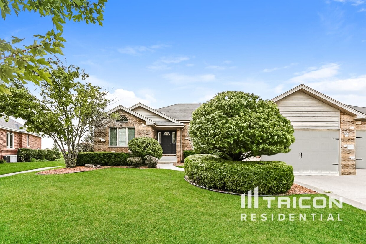 Foto principal - 2874 Ryan Dr