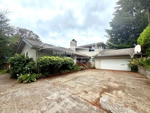 Building Photo - 93327 Hillcrest Ln