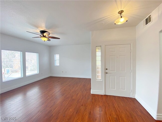 Building Photo - 10701 Pappas Ln