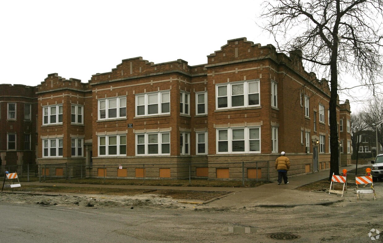 Primary Photo - Adams / Lockwood Apartments