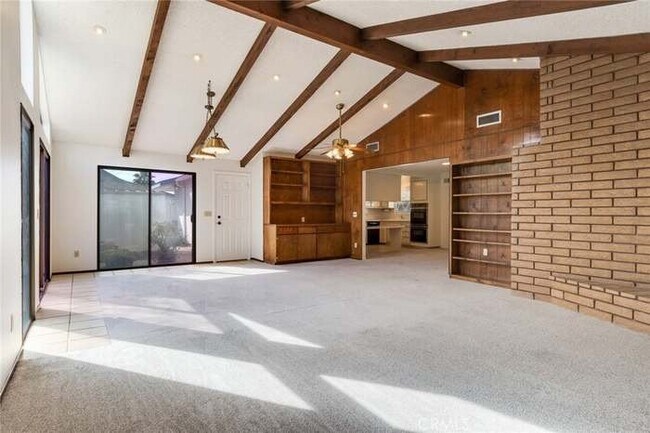 Building Photo - 5150 Leon Ct