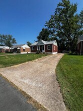 Building Photo - 1240 St Mark Dr