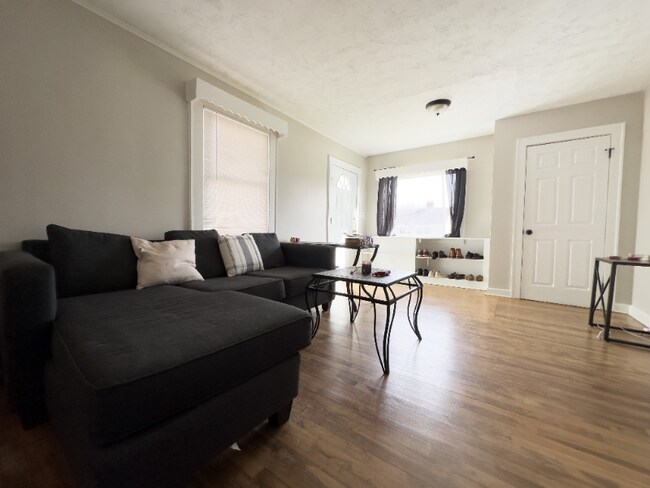 Foto del edificio - 2317 Coker Ave