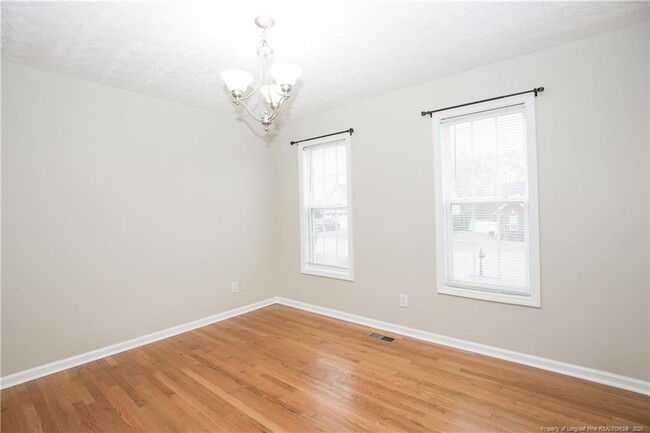 Building Photo - 6030 Greenway Dr