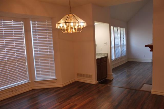 Foto del edificio - 1937 Keystone Dr