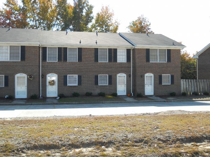 Primary Photo - 2815 McLain St