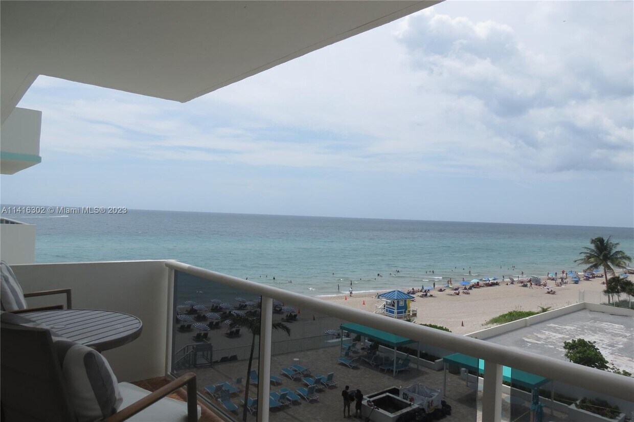 Primary Photo - 3725 S Ocean Dr