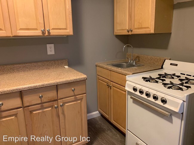 Building Photo - 5 br, 2 bath House - 840 Mable Lake Rd.