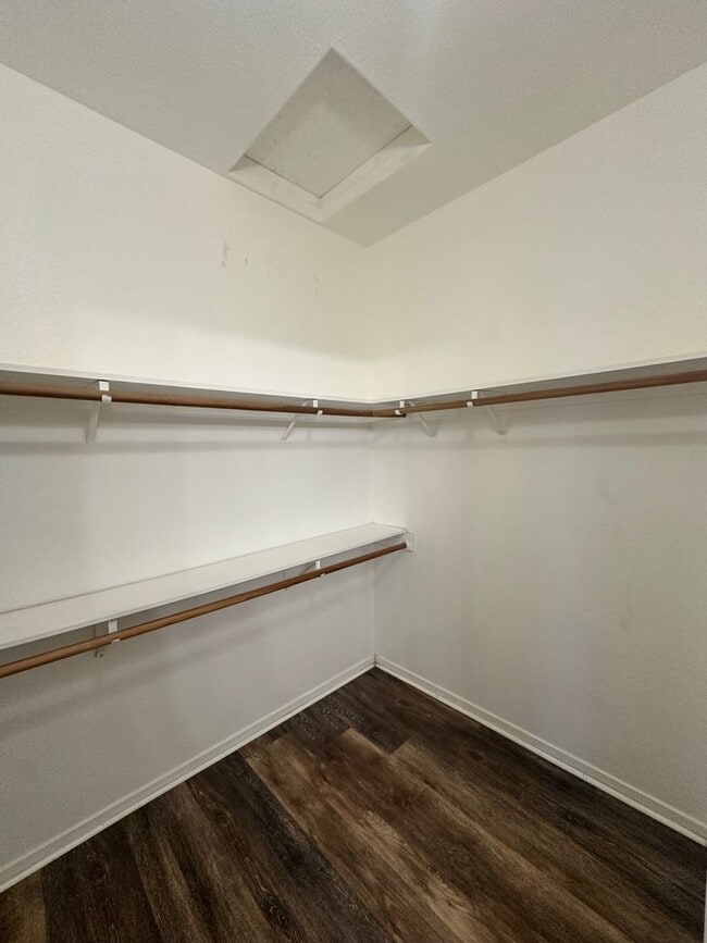 Building Photo - 1188 Bradley Ct