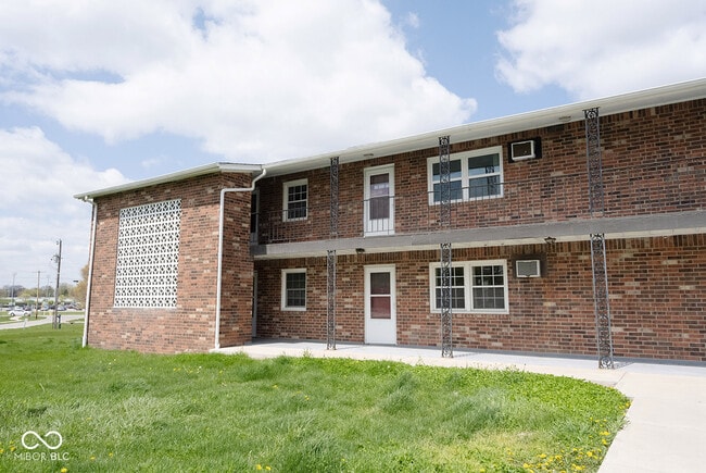 Building Photo - 140 Maple Park Dr