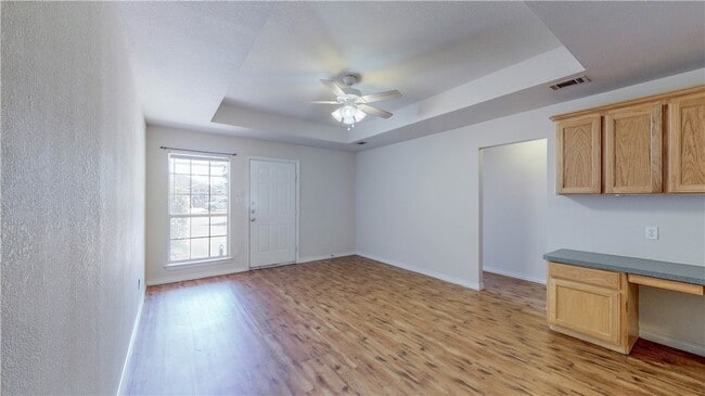 Foto del edificio - 1005 Crepe Myrtle Ct