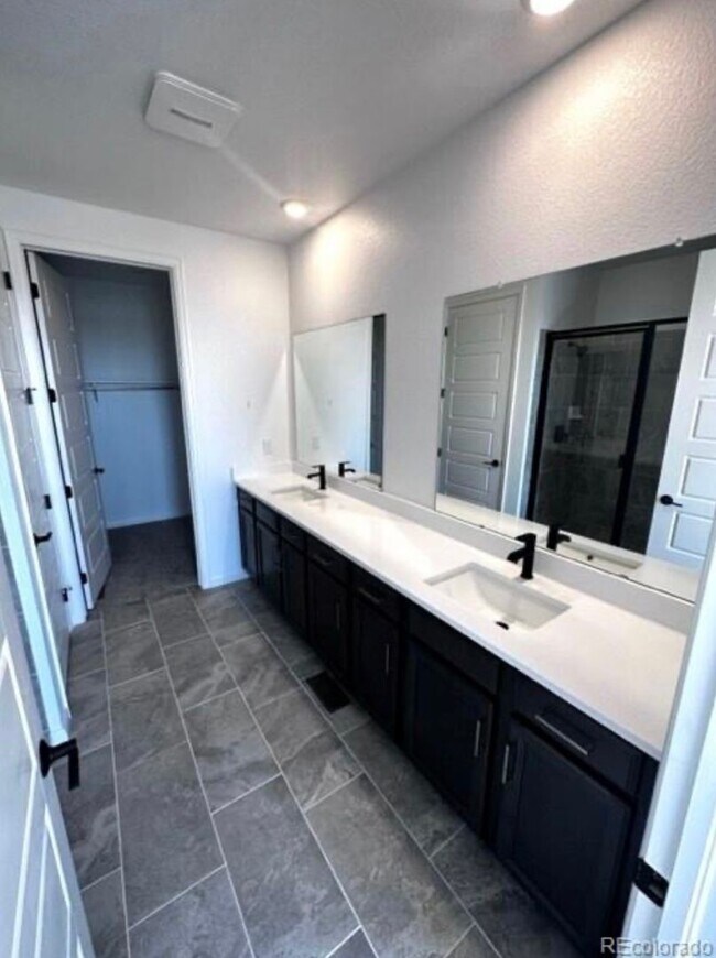 Foto del edificio - 3501 N Buchanan Wy