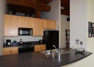 Foto del edificio - 525 W Superior St