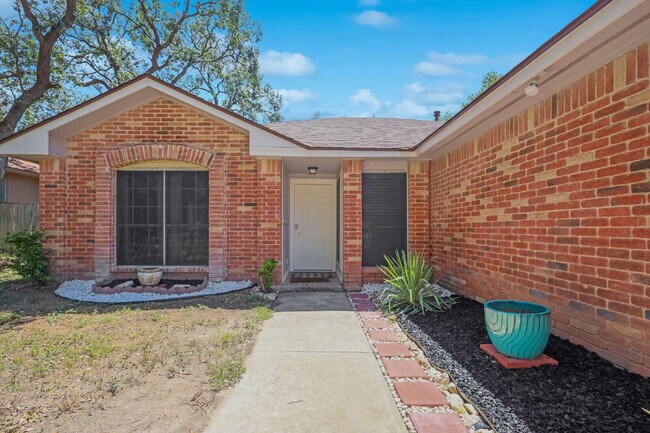 Foto del edificio - Updated 3 Bed / 2 Bath One-Story Home in San Antonio – Glen Wood Subdivision
