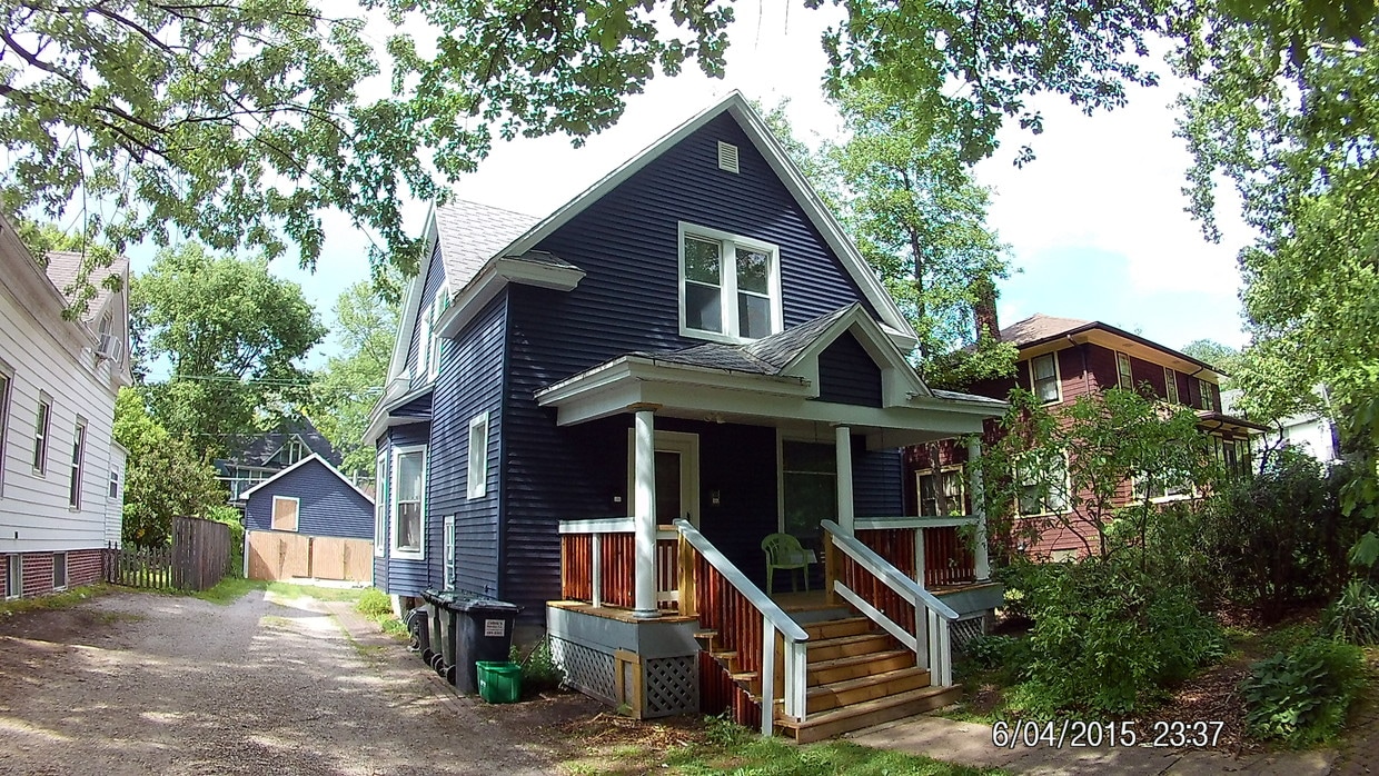 Primary Photo - 604 W California Ave