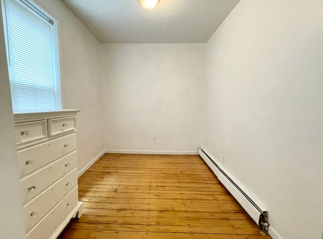 Building Photo - 51 Delle Ave