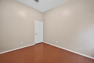 Building Photo - 11714 Peachwood Lake Dr